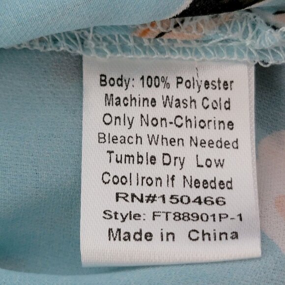 Fun2Fun Top Size 2XL Pull Over V Neck Short Sleeve Aqua Blue Floral - Picture 9 of 9